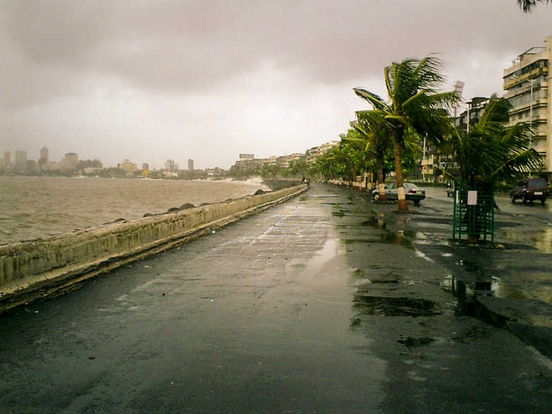 A Rainy Day in Mumbai Nostalgic Diaries Travelmax